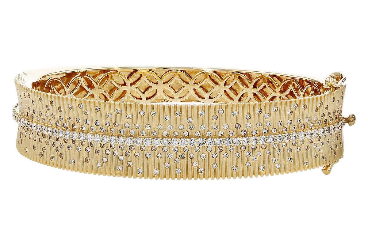 B329-83742: BANGLE 1.96 TW (60X50MM)
