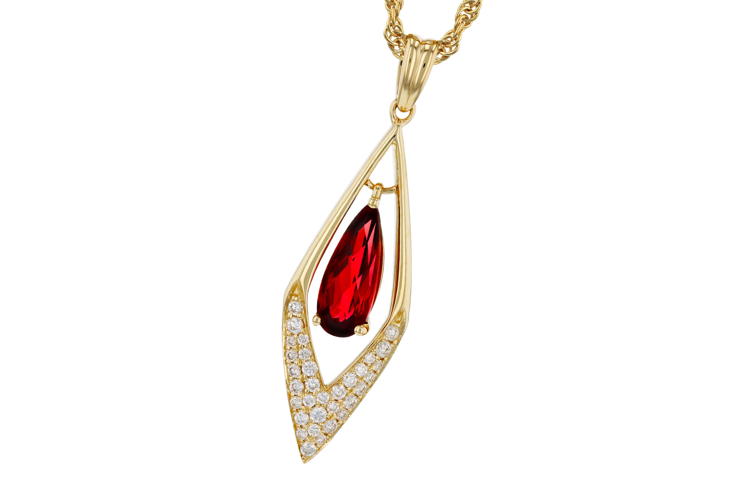 B330-74660: NECK .93 GARNET 1.10 TGW (10x4MM GAR)