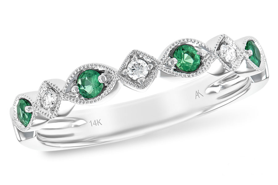 C239-89269: LDS WED RG .15 EMERALD .21 TGW