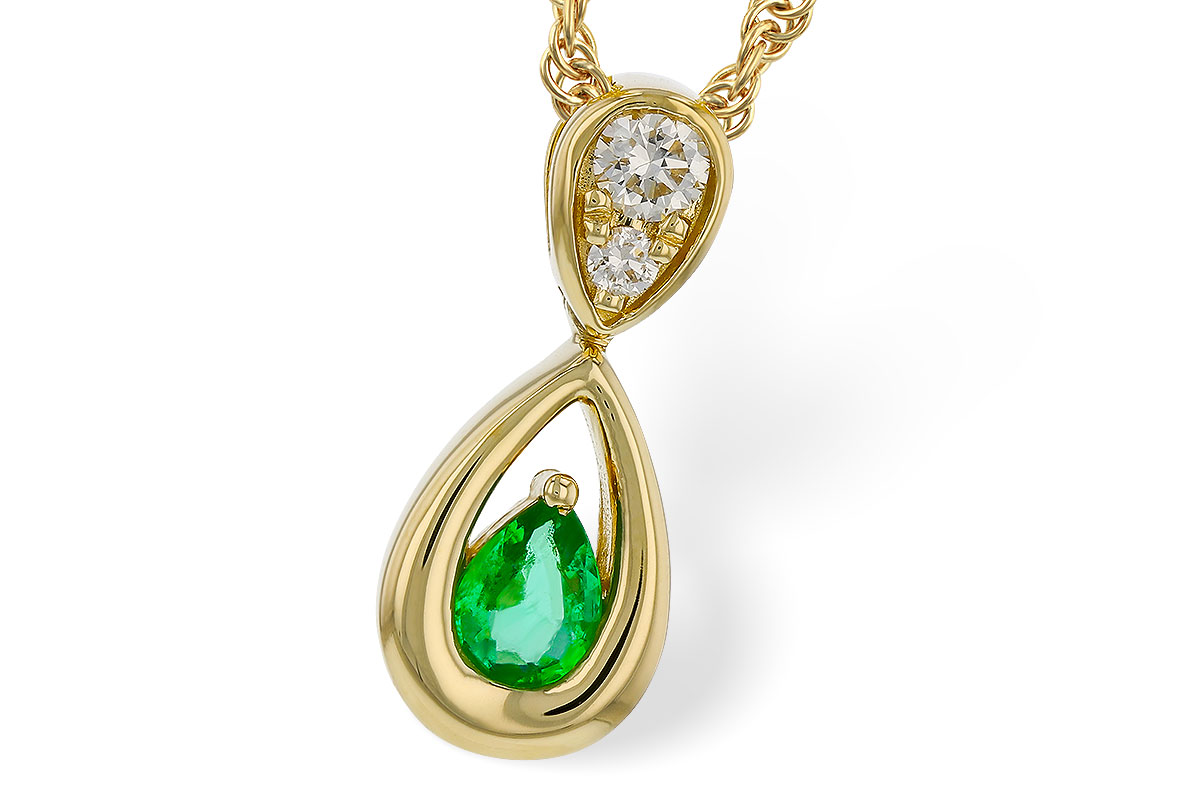 C329-85597: NECKLACE .10 EMERALD .16 TGW (4x3 EMER)