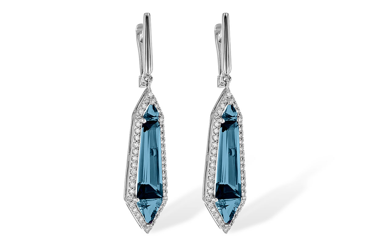 G245-30105: EARR 5.25 LONDON BLUE TOPAZ 5.67 TGW